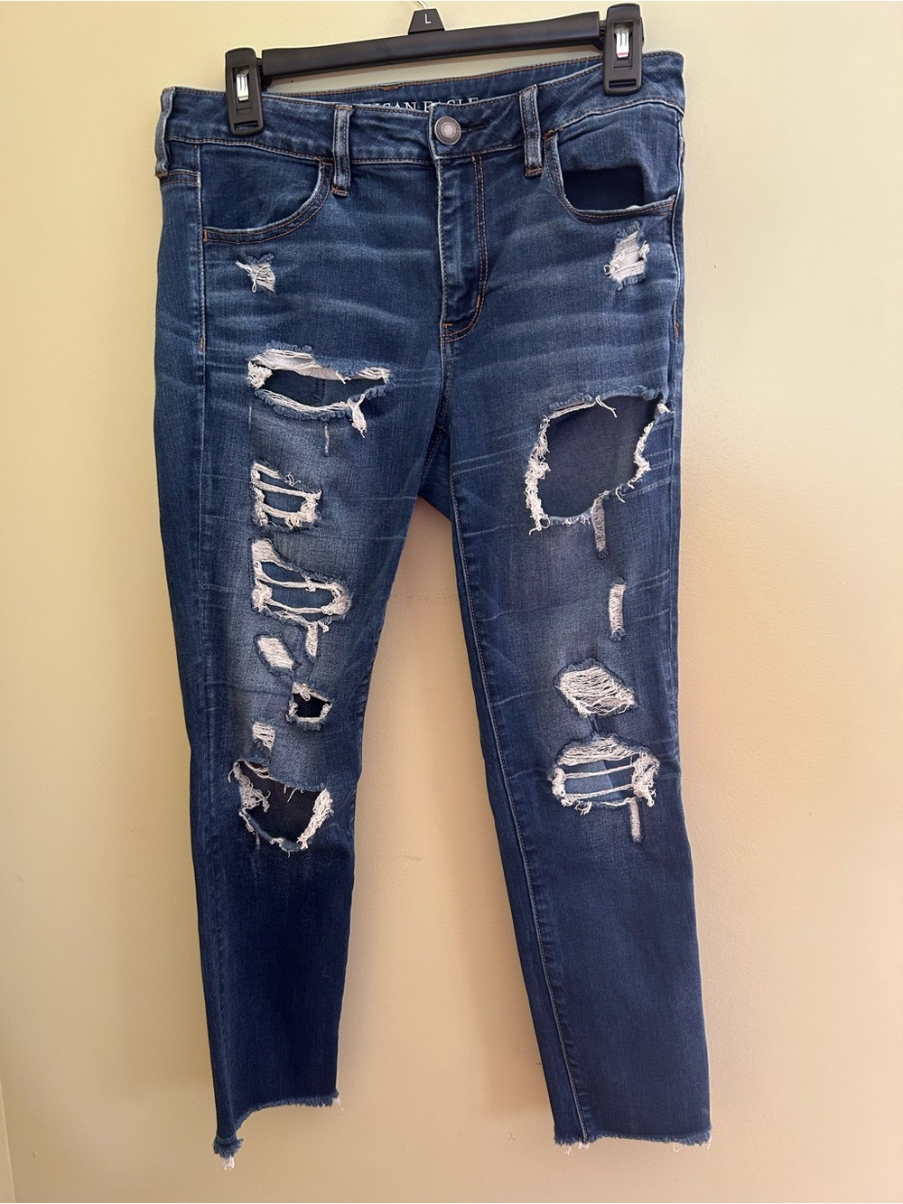 American Eagle Next Level Super Stretch jegging size 10 distressed